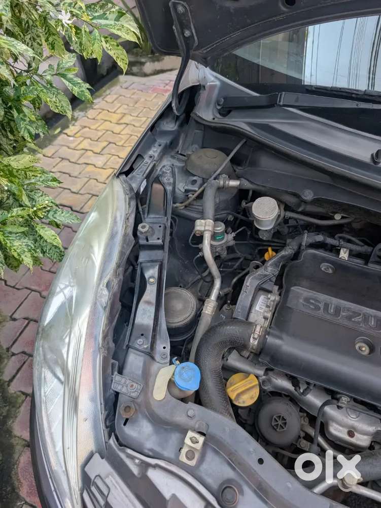 New Battery New Tyre Orginal Paint Dehradun No. 2.35 Lakh