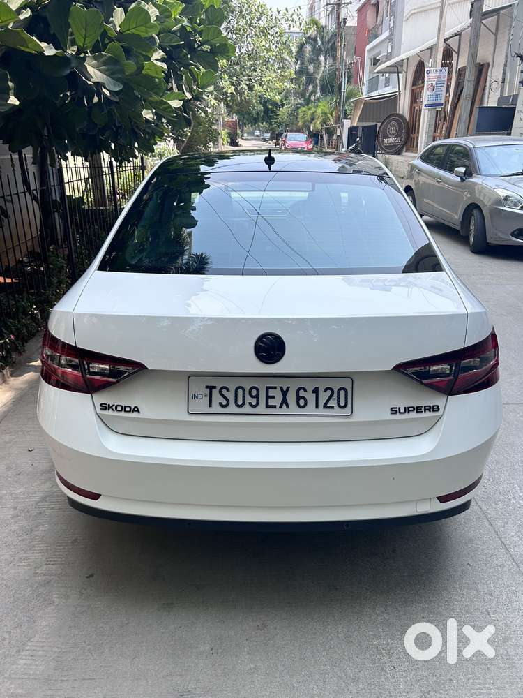 Skoda Superb Lk 1.8 Tsi At, 2017, Petrol