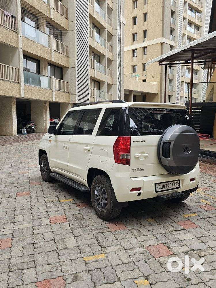 Mahindra Tuv 300 T10, 2018, Diesel