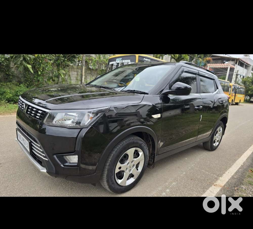 Mahindra Xuv300 W6, 2023, Petrol