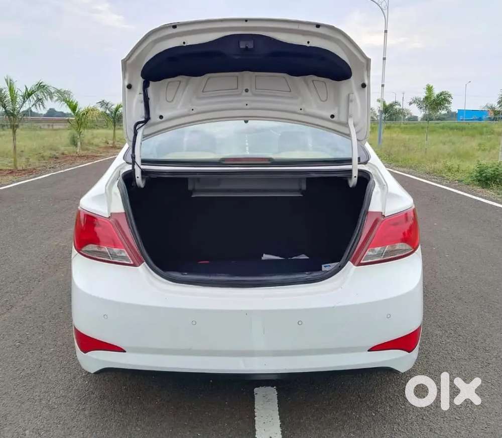Hyundai Fluidic Verna 2015 Diesel 121000 Km Driven