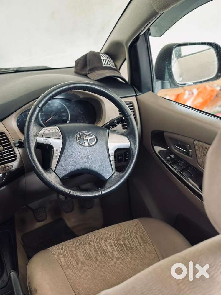 Toyota Innova (2015)