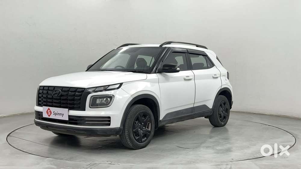 Hyundai Venue Sx Knight Edition  Mt, 2024, Petrol