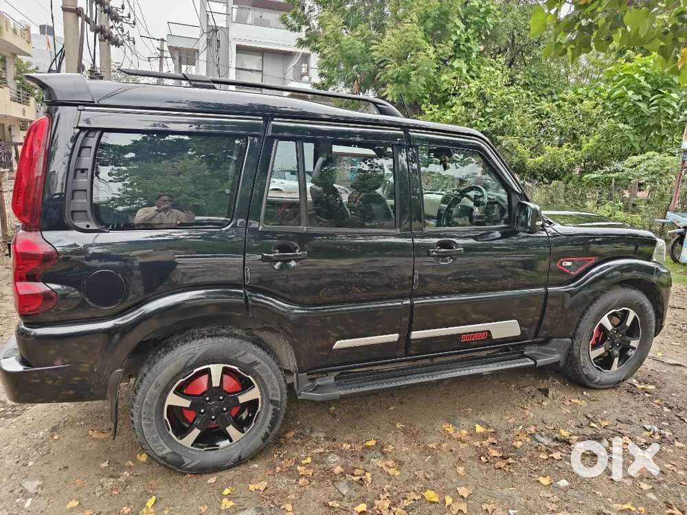 Mahindra Scorpio Classic 2023