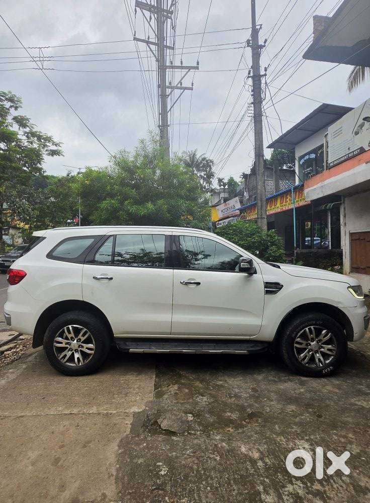 Ford Endeavour 3.2 Titanium Plus 4x4 At, 2017, Diesel