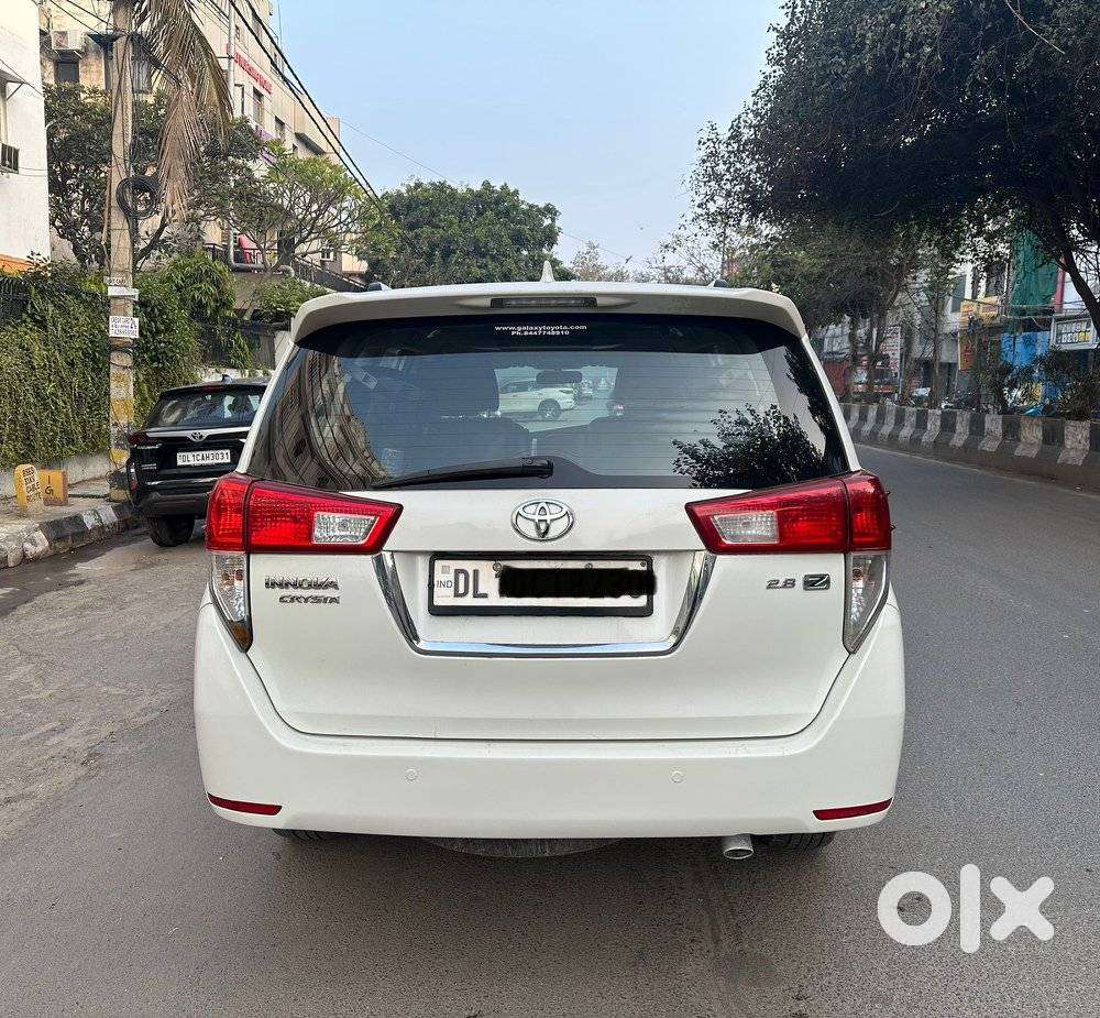 Toyota Innova Crysta