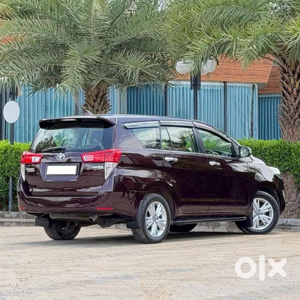 Toyota Innova Crysta 2.8 Zx At 7 Seater, 2019, Diesel