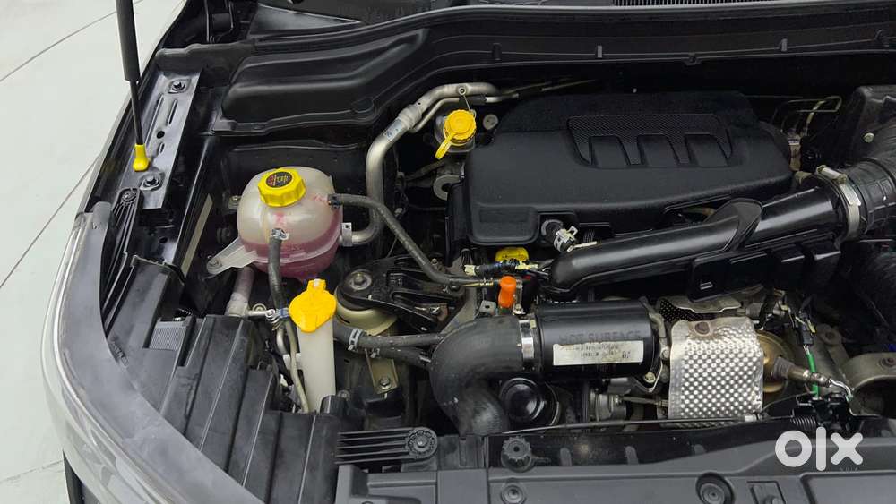 Mahindra Xuv300 W8 Option, 2021, Petrol