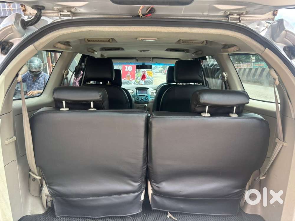 Toyota Innova Diesel 2010 Year