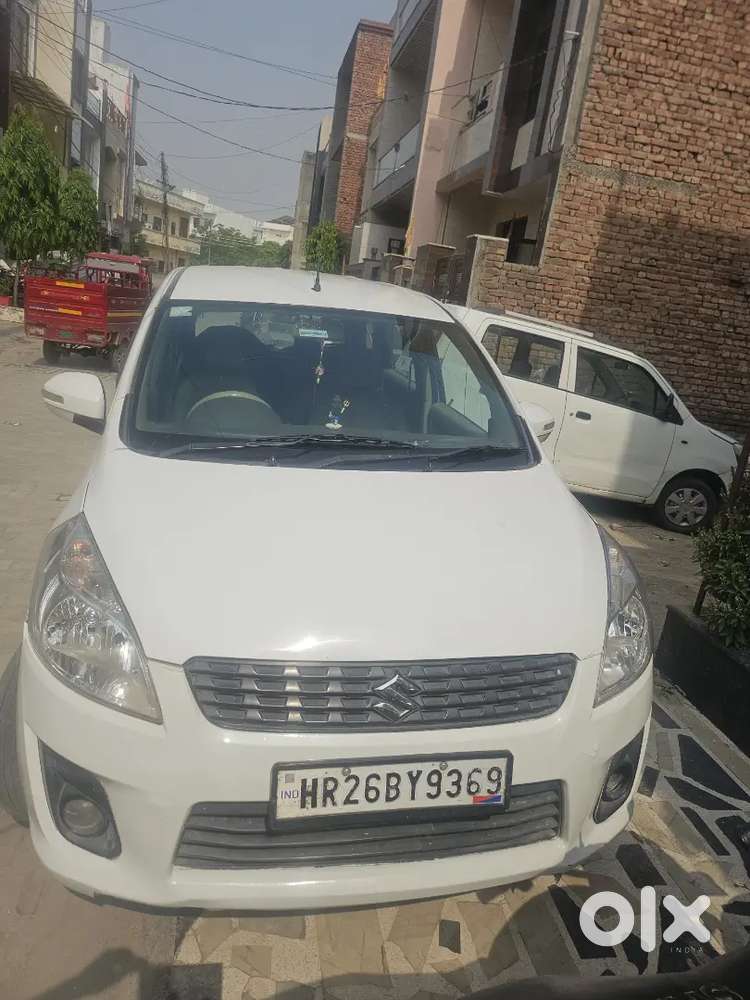 Maruti Suzuki Ertiga 2013 Petrol 95000 Km Driven