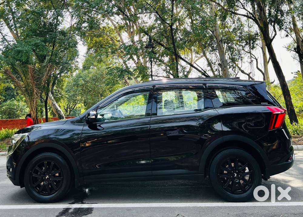 Mahindra Xuv700 2.2 Ax 7 Diesel At Str, 2024, Diesel