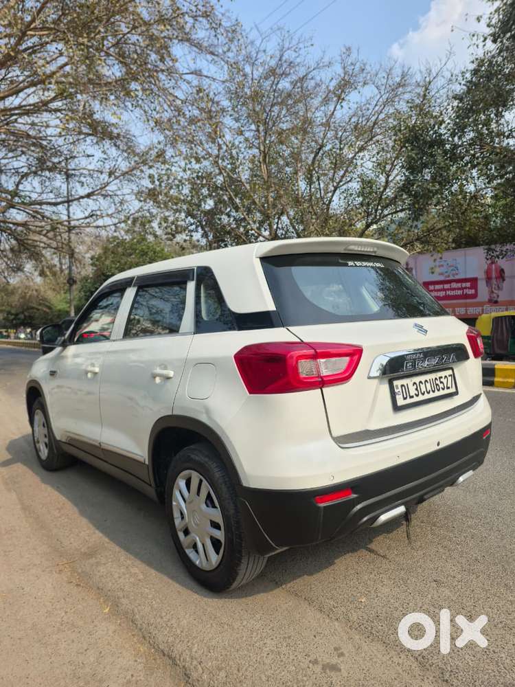 Maruti Suzuki Brezza 1.5 Lxi Smart Hybrid, 2021, Petrol
