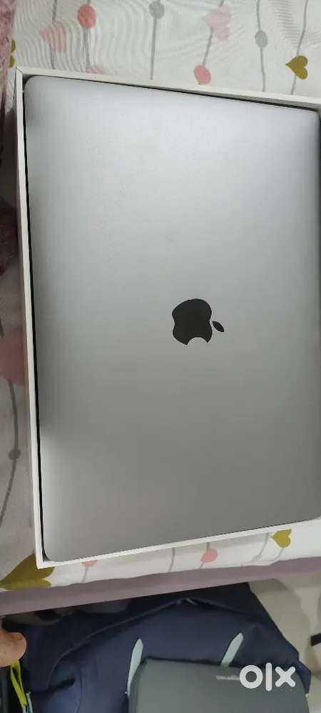 MacBook for Sale –  Screen Black – Display Issue