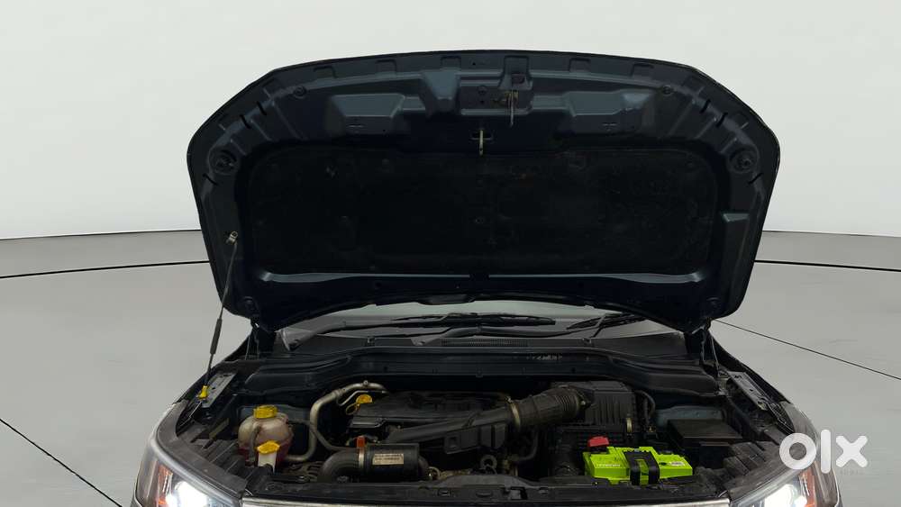 Mahindra Xuv300 W8 Option, 2020, Petrol