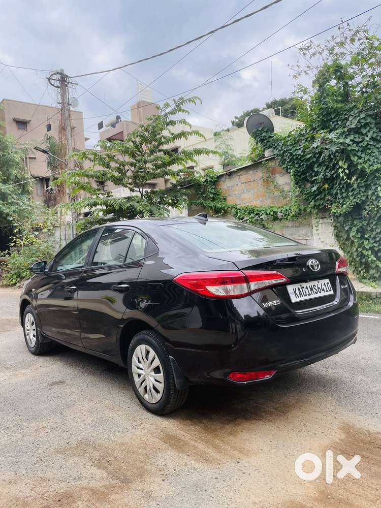 Toyota Yaris J Cvt, 2018, Petrol