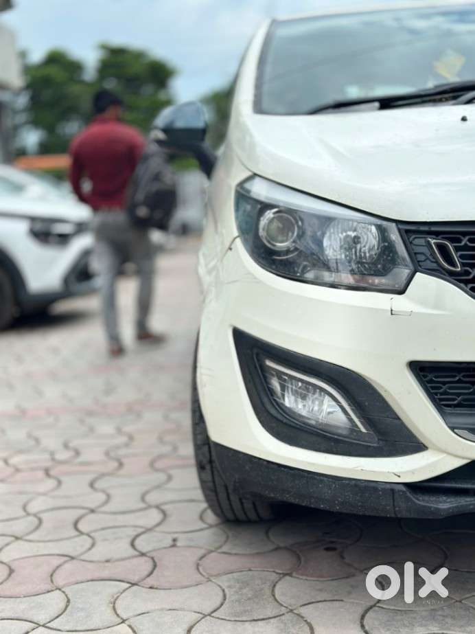 Mahindra Marazzo M6, 2018, Diesel