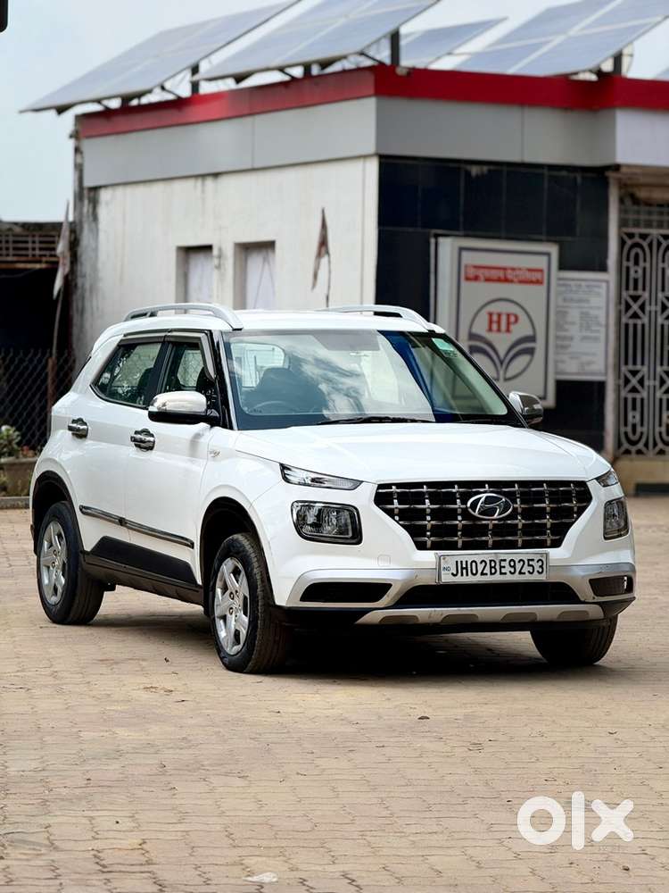 Hyundai Venue Petrol 2021