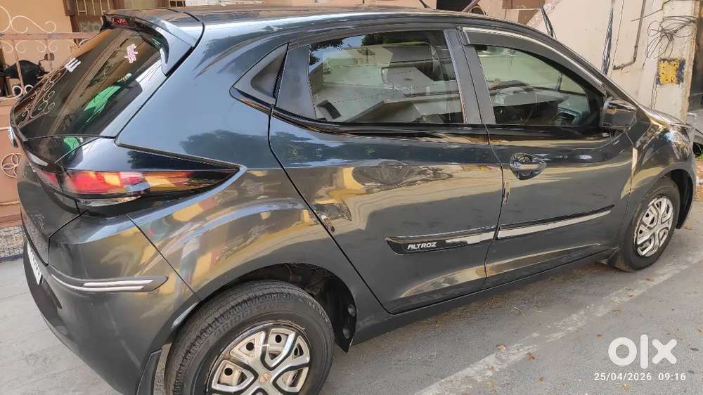 Tata Altroz 2020 Petrol Single Owner - Well Maintained Showroom Stock.