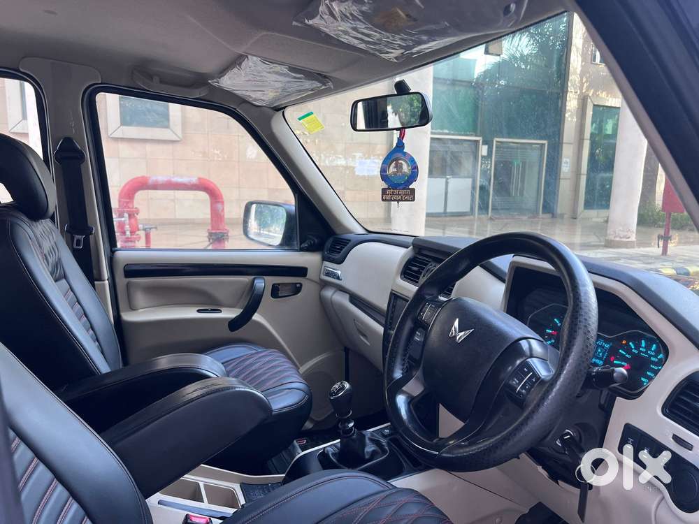 Mahindra Scorpio Classic, 2025, Diesel