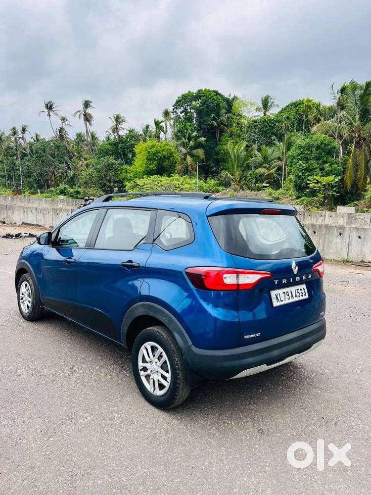 Renault Triber Rxt, 2022, Petrol