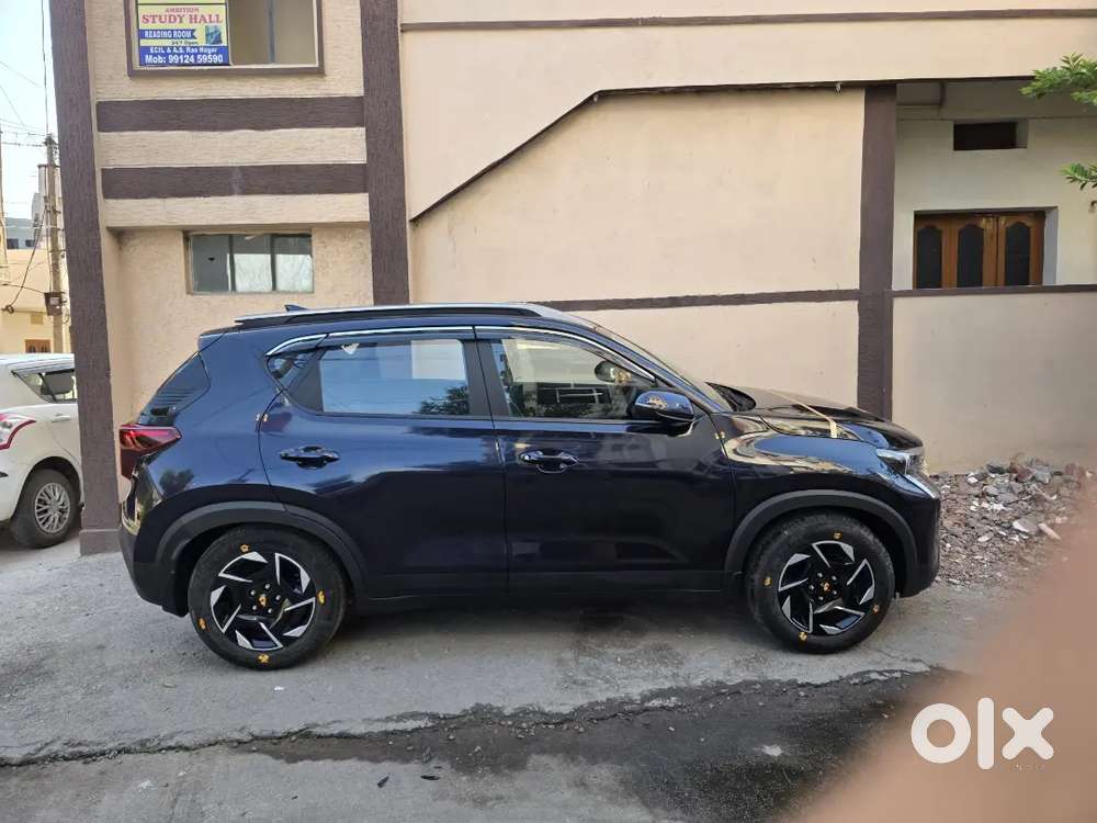 New Kia Car Sonet Htk 1.2 Petrol Engine Optional Very Good Condition
