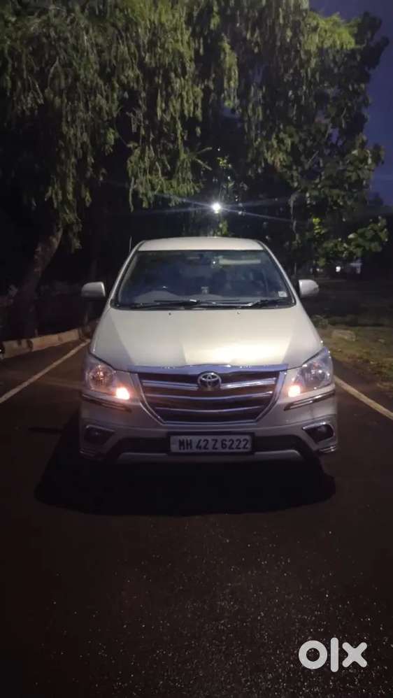 Toyota Innova 2013 Diesel 2nd Owner
