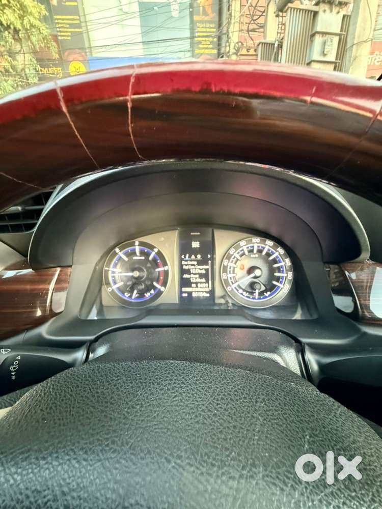 Toyota Innova Crysta 2017