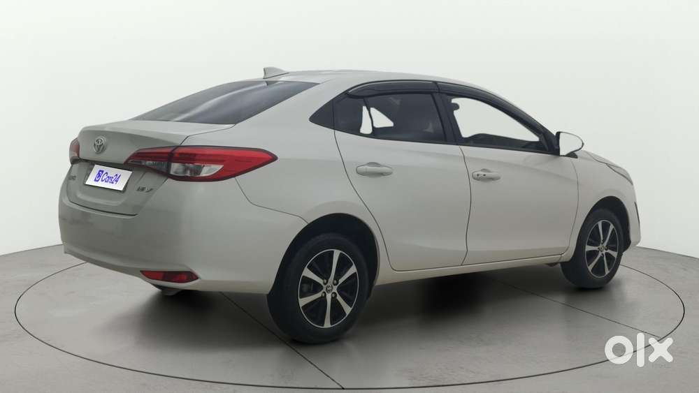Toyota Yaris V, 2021, Petrol