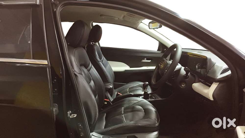 Hyundai Verna 1.5 Mpi Mt Sx (o), 2023, Petrol