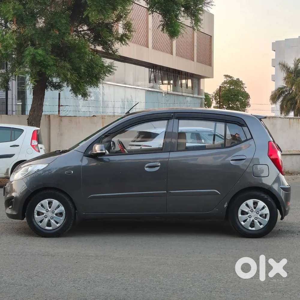 2012 Model Petrol & Cng Rc Register 3rd Ownar Insurance Valid