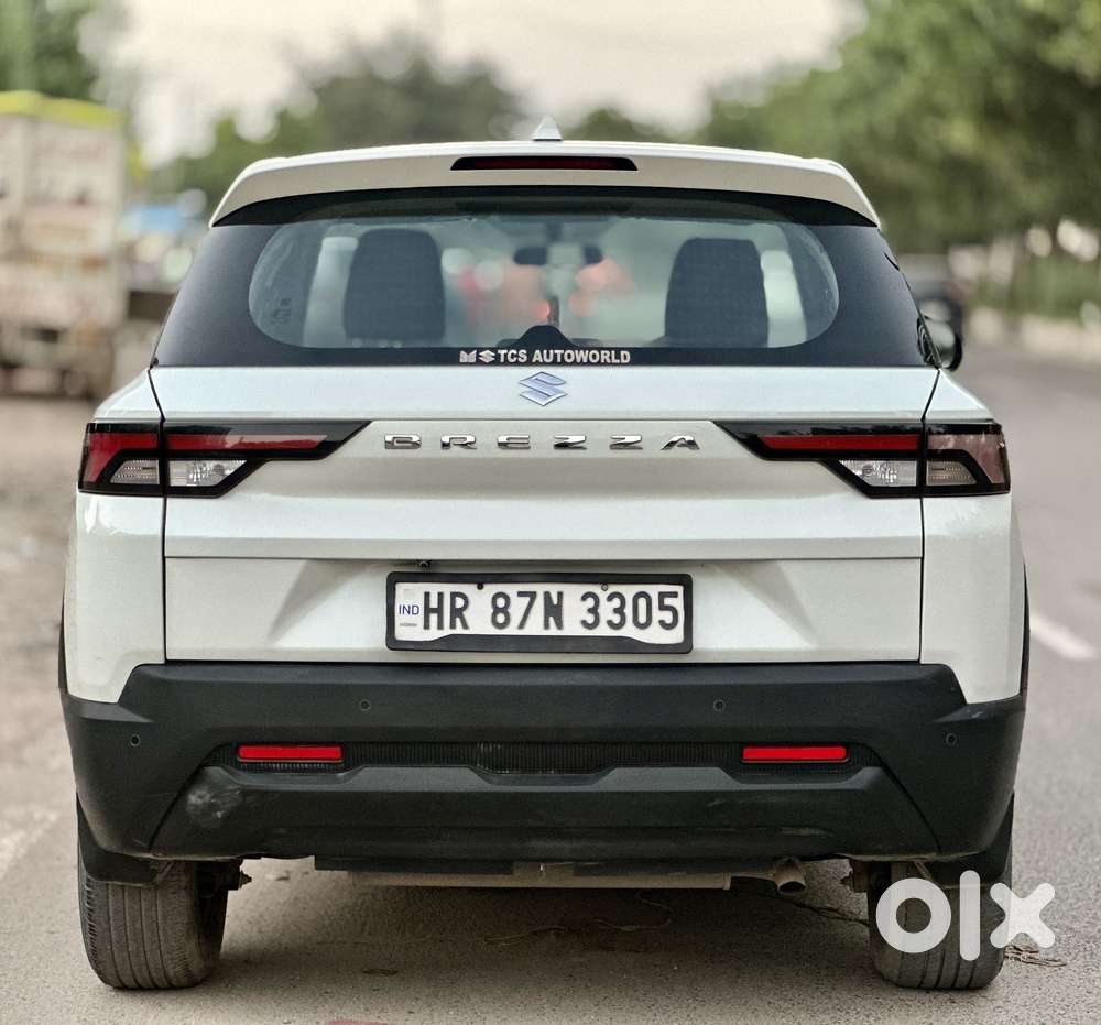 Maruti Suzuki Brezza Lxi S-cng, 2023, Cng & Hybrids