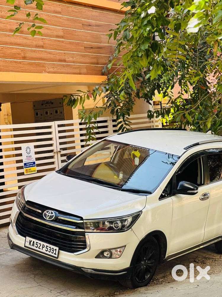 Toyota Innova Crysta Touring Sport 2.4 Mt, 2018, Diesel
