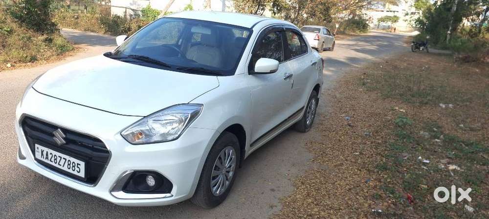 Maruti Suzuki Swift Dzire Vxi Optional, 2022, Petrol