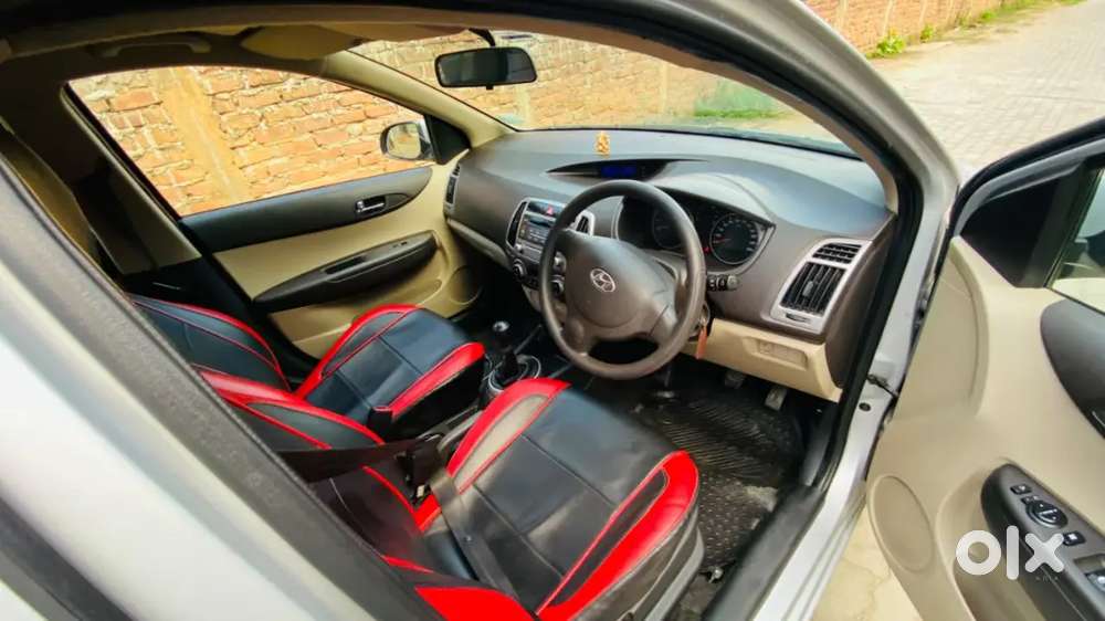 Good Contion Only 35000 Running 1st Owner