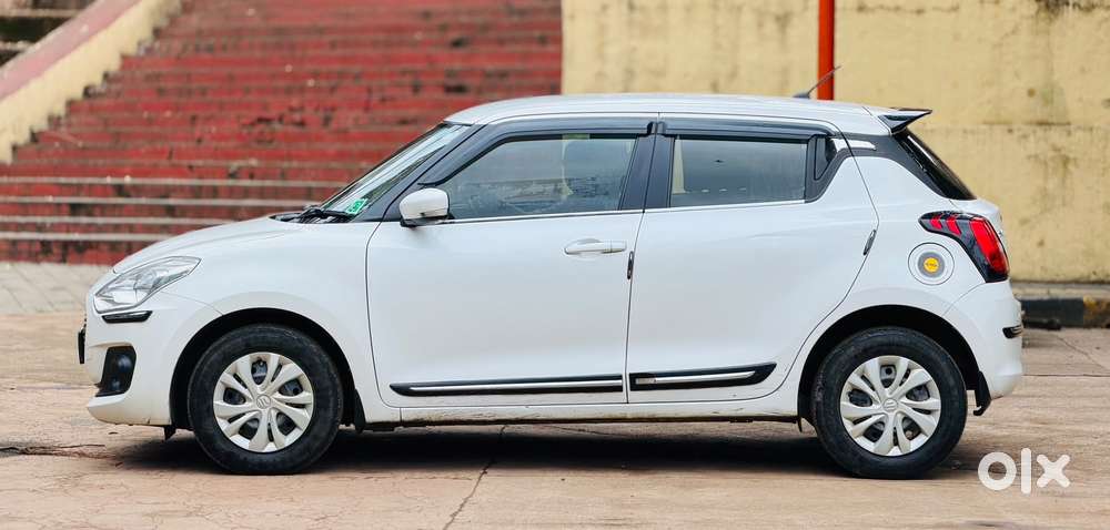 Maruti Suzuki Swift Vxi + Manual, 2019, Cng & Hybrids