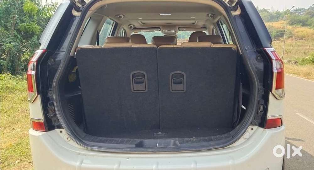 Mahindra Xuv500 W11 Option, 2019, Diesel