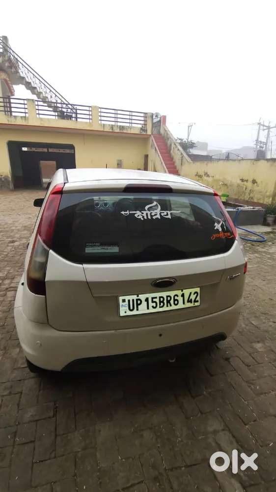 Ford Figo Petrol 2015