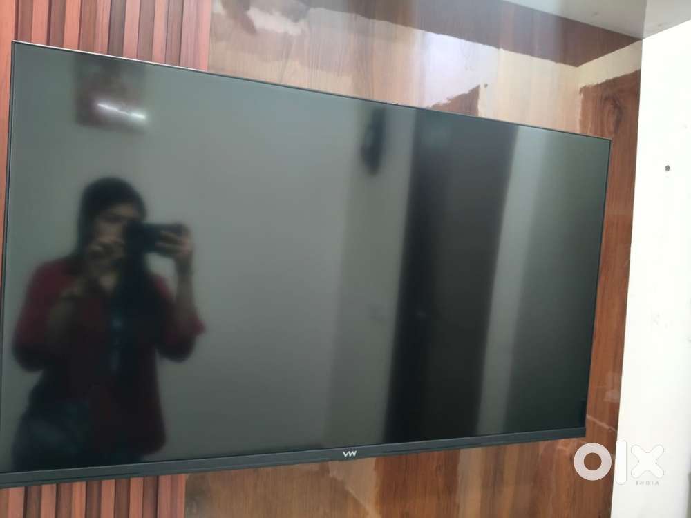 Brand New VW 43-inch QLED Smart Android TV for Sale- used bh 1 week