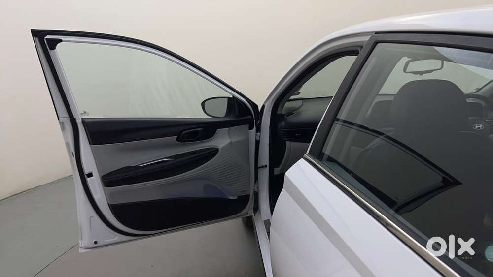 Hyundai New I20 1.2 Asta (o) Ivt, 2025, Petrol