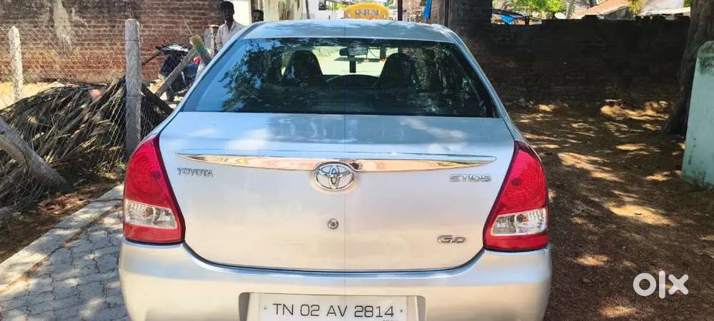 Toyota Etios Cross 2012