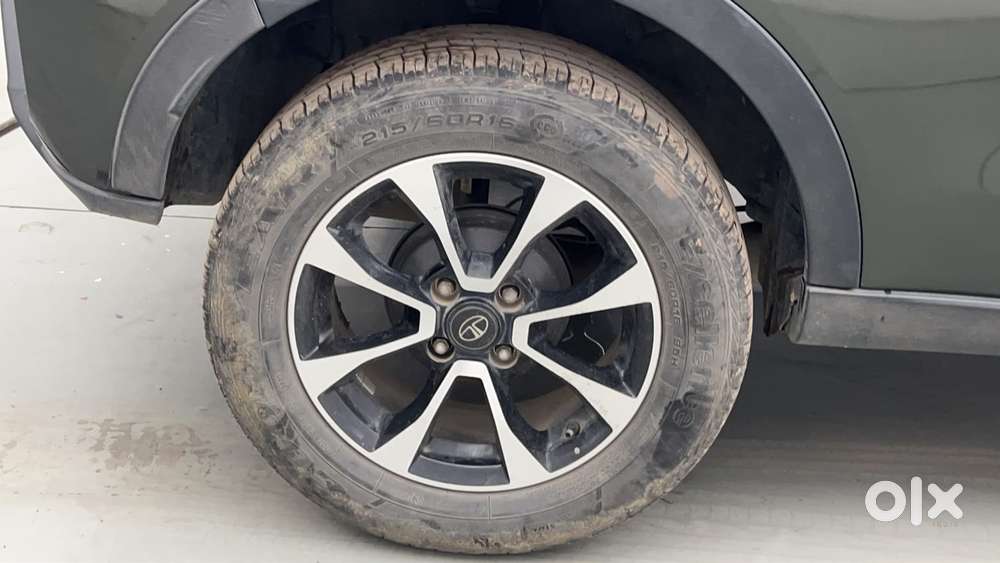 Tata Nexon 1.2 Revotron Xza Plus Dualtone, 2020, Petrol