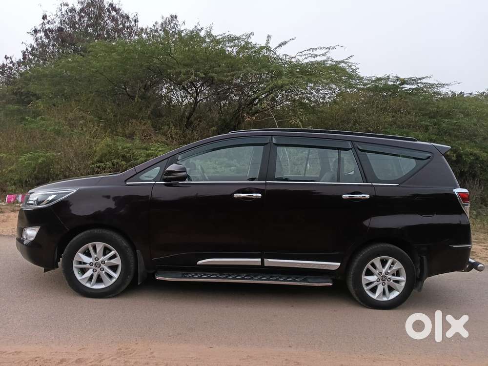 Toyota Innova Crysta 2.4 G Mt 8s, 2017, Diesel