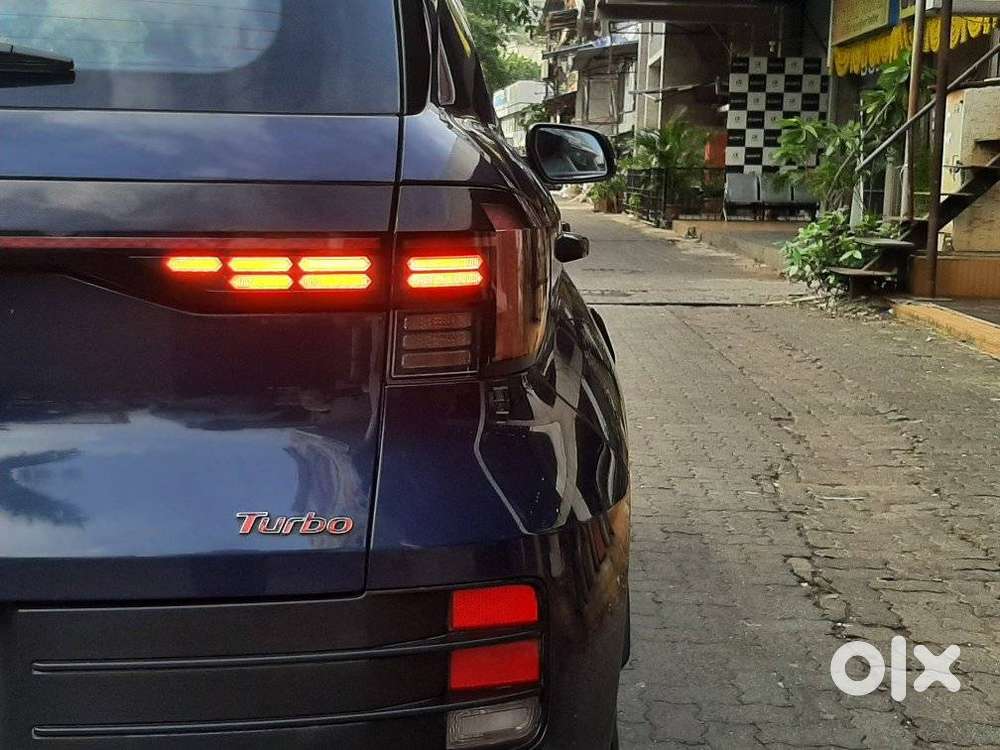 Hyundai Venue 1.0 S (o) Turbo Dct, 2023, Petrol