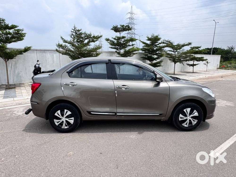 Maruti Suzuki Swift Dzire 1.3 Vxi, 2024, Petrol