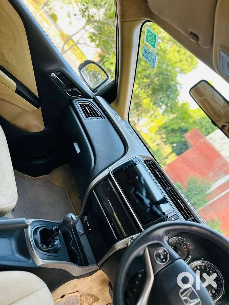 Honda City I-vtec V, 2018, Petrol