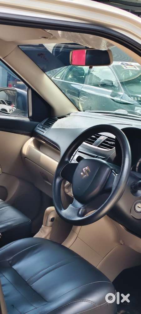 Maruti Suzuki Swift Dzire, 2015, Petrol