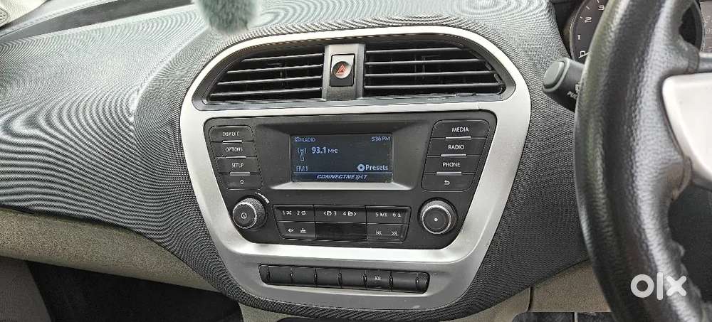 Tata Tiago Xt Petrol 2017