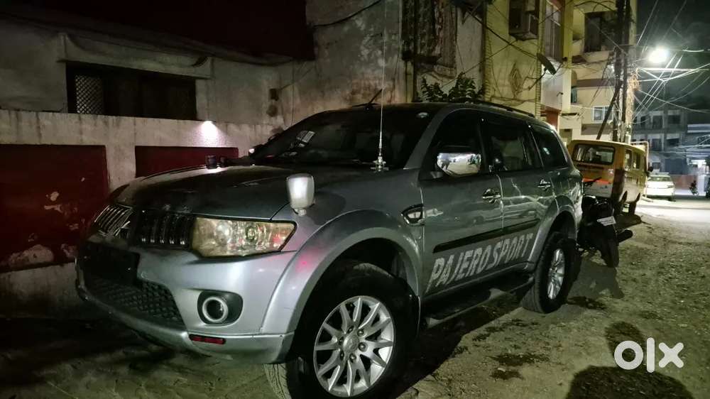 Mitsubishi Pajero Sport 2012
