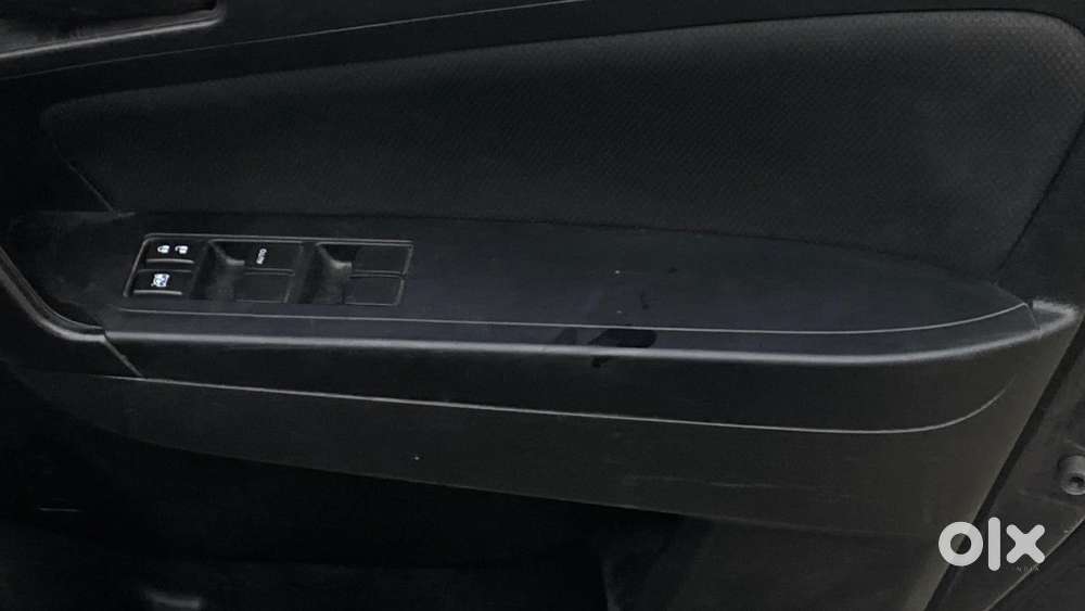 Maruti Suzuki Vitara Brezza 1.5 Vxi At, 2022, Petrol
