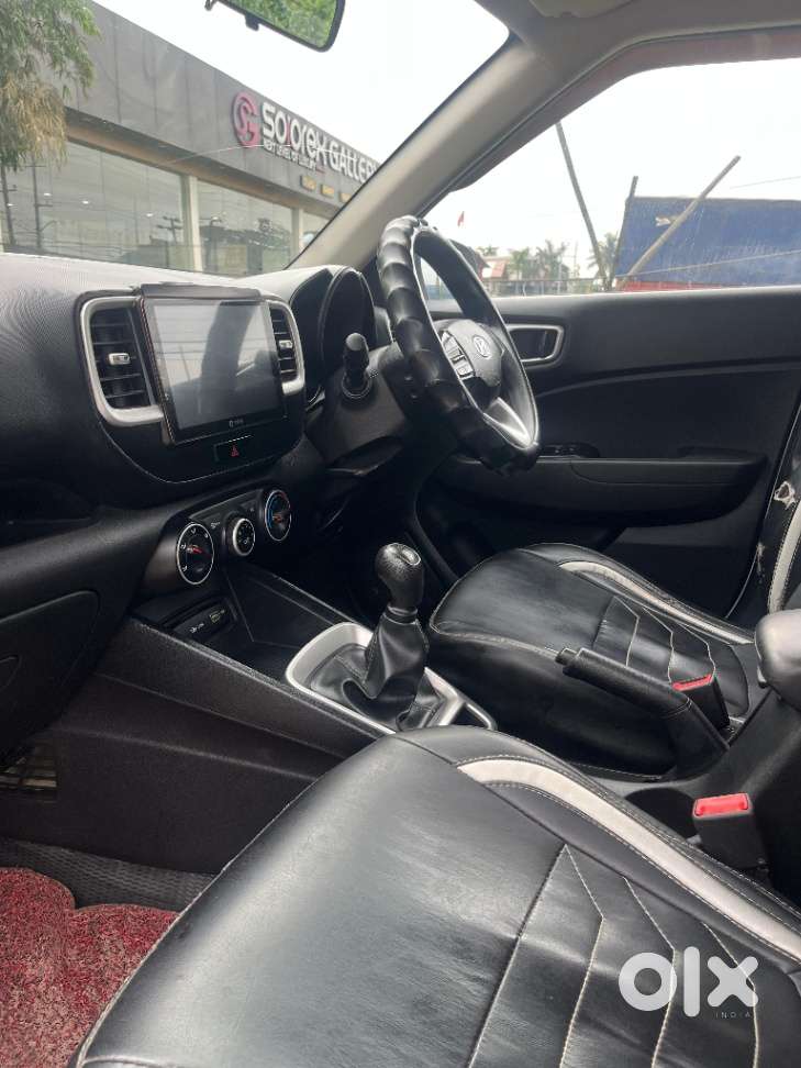 Hyundai Venue, 2022, Petrol